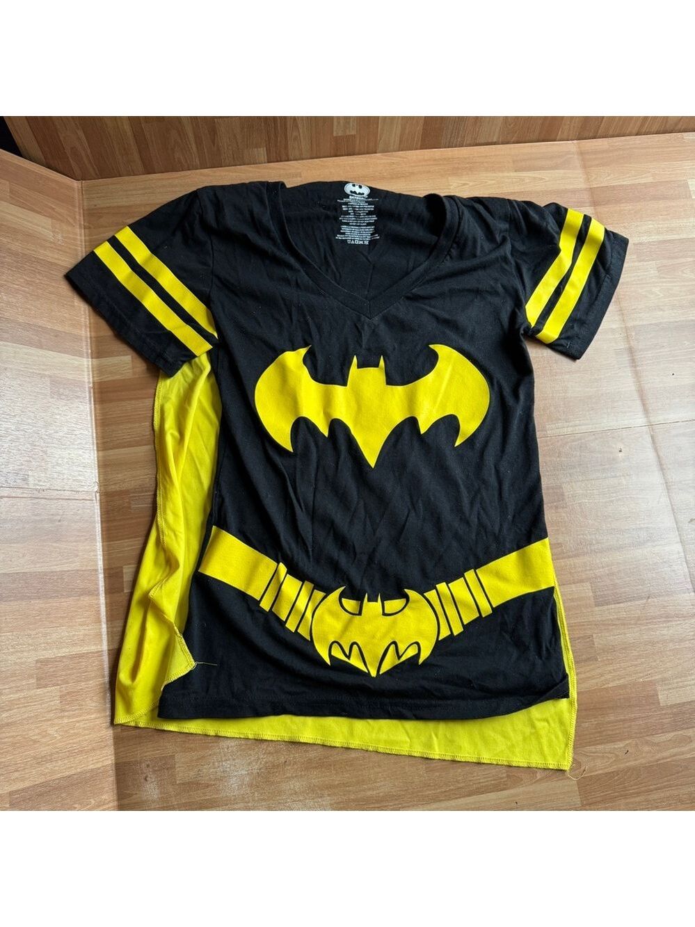 Batman T-shirt, costume with detachable cape size large